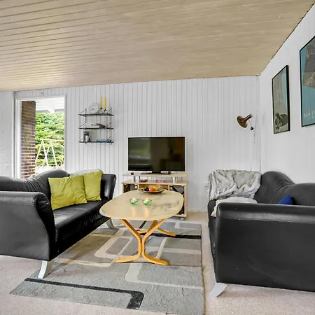 Ferienhaus Gorgeous In With Wifi *
